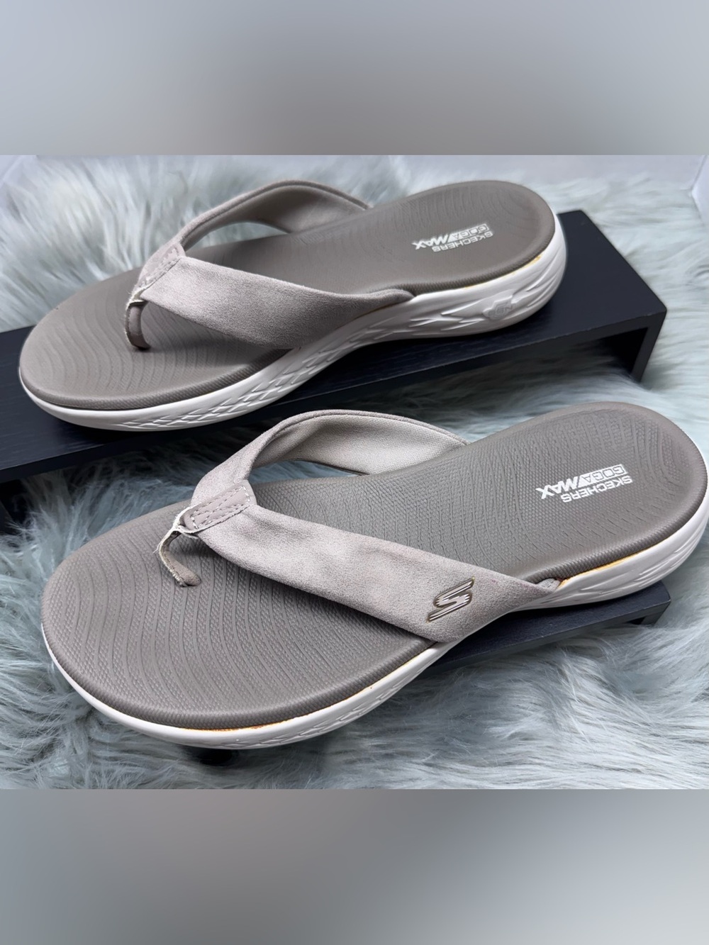 Skechers On-The-Go 600 Flip Flop Sandals Size 10 - Picture 3 of 7